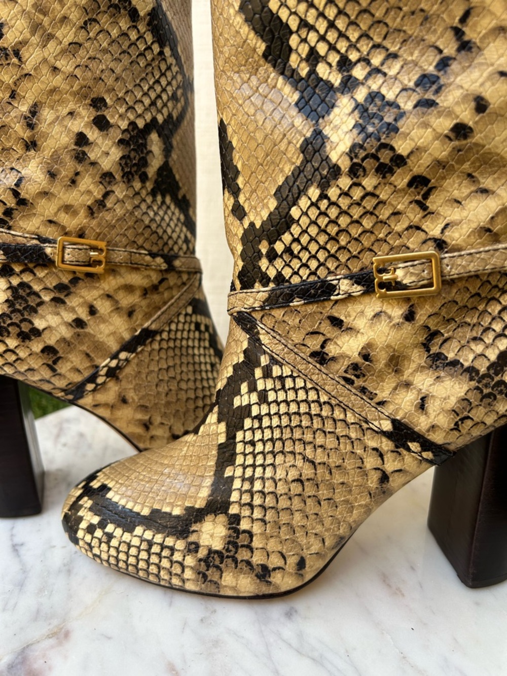 Tory Burch women Diamant Lux Snakeskin Knee High Boot NEW siz 5.5
In Sand Drift. - Picture 13 of 16
